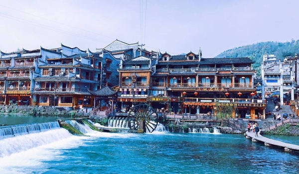 NAM NINH –TRƯƠNG GIA GIỚI - PHƯỢNG HOÀNG CỔ TRẤN - PHÙ DUNG TRẤN