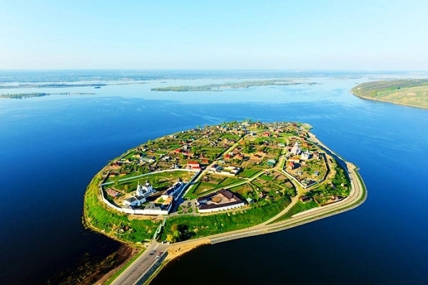 NƯỚC NGA VĨ ĐẠI