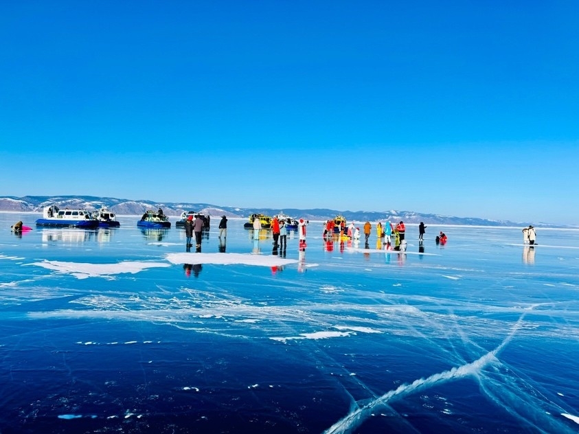 KHÁM PHÁ HỒ BAIKAL MÙA BĂNG XANH 2026